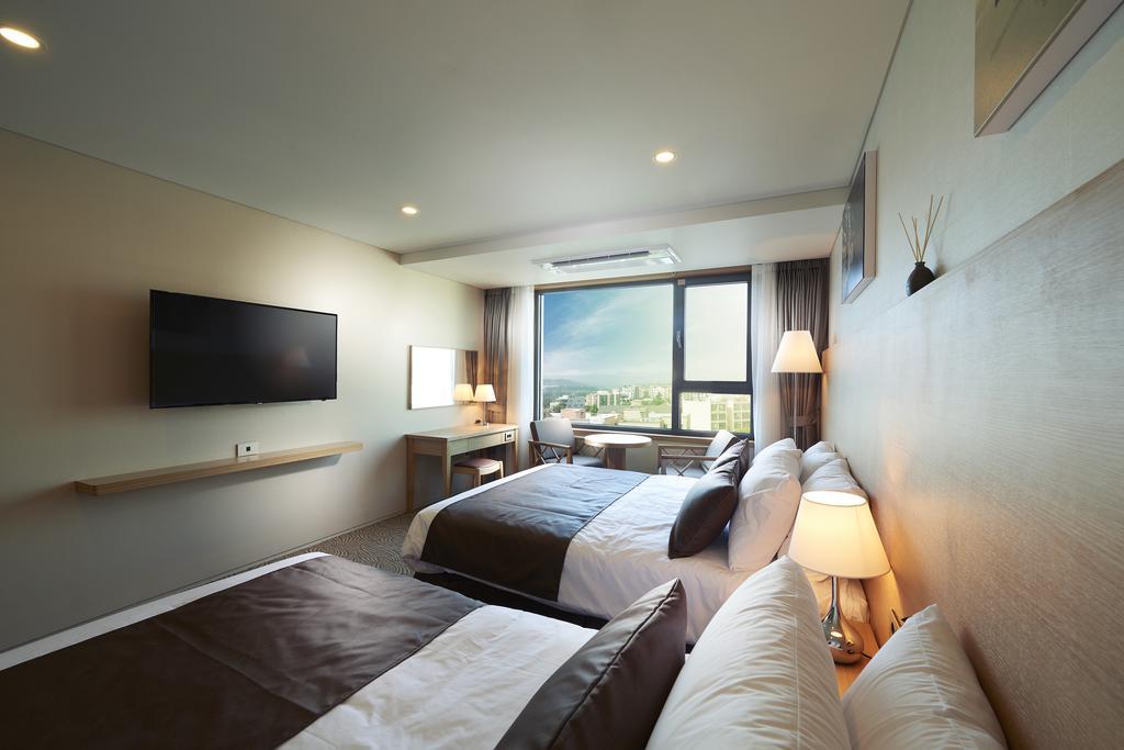 Benikea Jungmun Hotel Seogwipo Zimmer foto